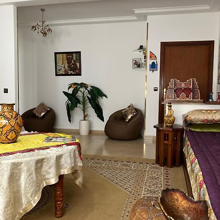 Appartement Beau Et Familial Connecte Tanger Exterior foto